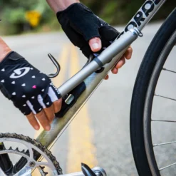 Blackburn Core Slim Mini-Pump - Silver