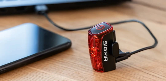 Sigma Infinity Rechargeable Rear Cycling Light - Image 4